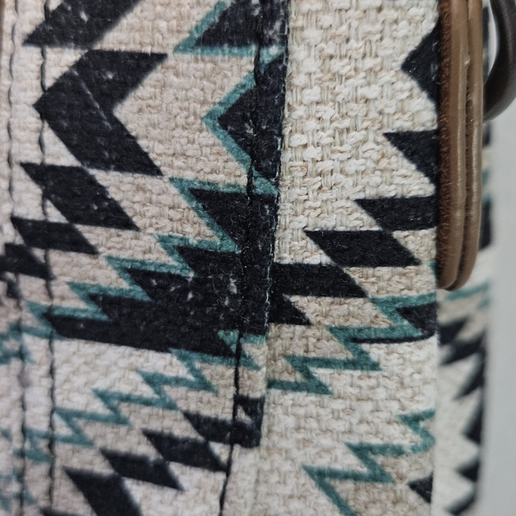 Wrangler Ladies Southwestern Small Canvas Brown Crossbody Tote Bag - Picture 4 of 11